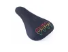 Sedlo BMX CULT PADDED PIVOTAL RASTA