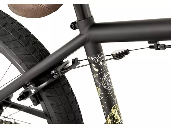【K】flybikes neutron 2021 Productivity: Fly Bikes Completes 2021 - DIG BMX